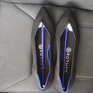 BRAND NEW Rothys The Point - Black sz 7.5